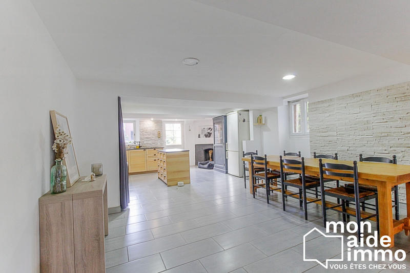 Maison - 144 m² - 5 pièces