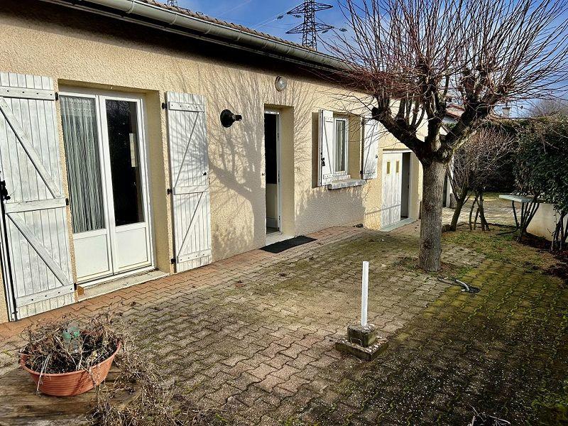 Maison traditionnelle - 74 m² - 4 pièces