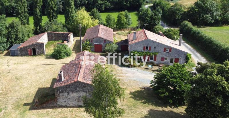 Maison - 140 m² - 6 pièces