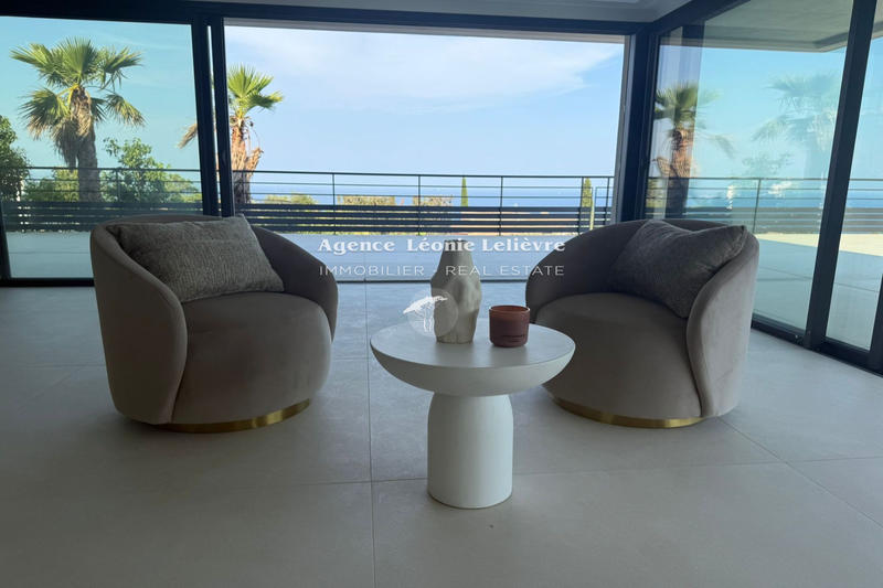 Maison contemporaine - 539 m² - 13 pièces