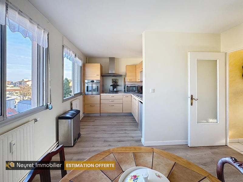 Appartement - 87 m² - 4 pièces