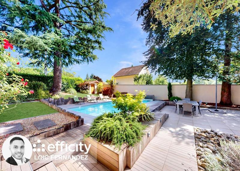 Maison - 189 m² - 6 pièces