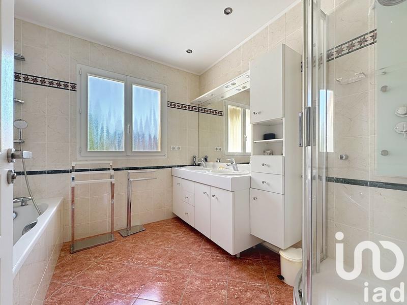 Maison de maîtres - 237 m² - 10 pièces