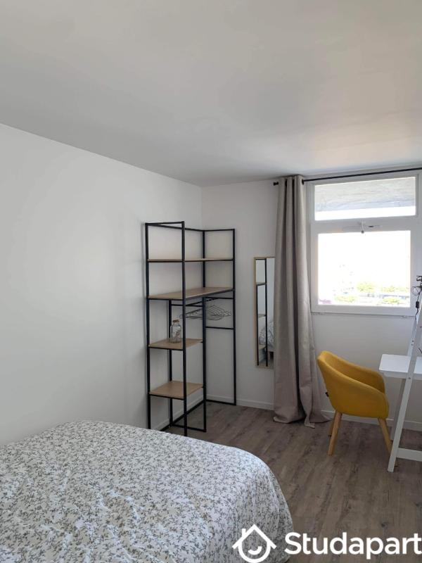 Chambre - 11 m² - 1 pièce