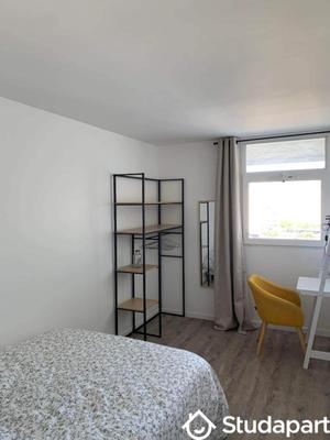 Chambre - 11 m² - 1 pièce