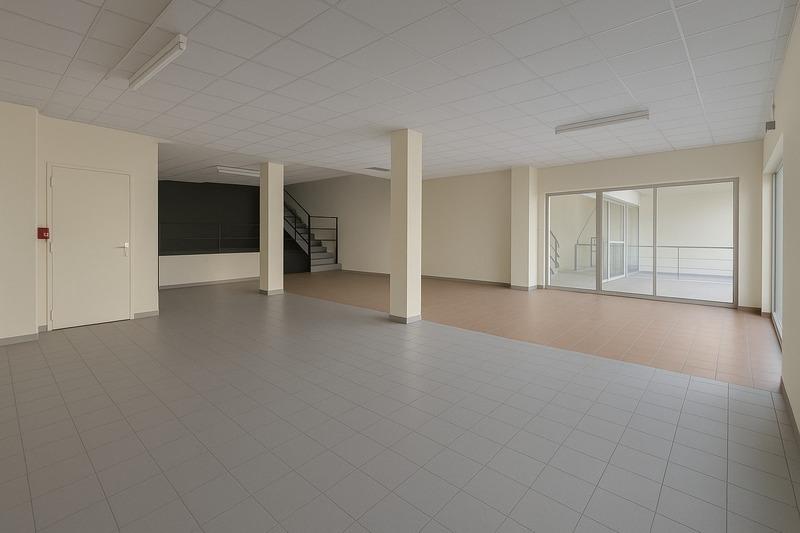 Local commercial - 460 m² - 2 pièces
