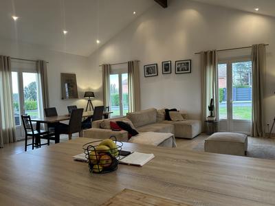 Maison traditionnelle - 162 m² - 5 pièces