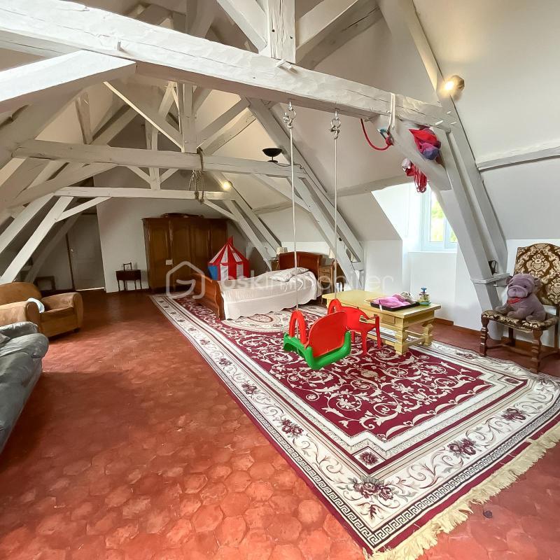 Demeure - 377 m² - 14 pièces