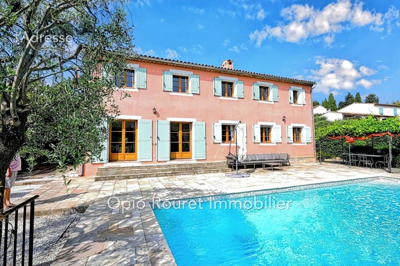 Maison - 195 m² - 7 pièces