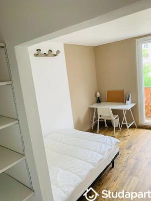 Chambre - 13 m² - 1 pièce
