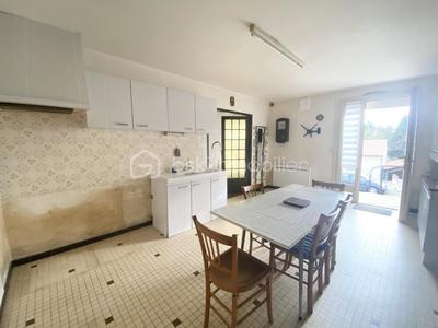 Maison traditionnelle - 89 m² - 4 pièces