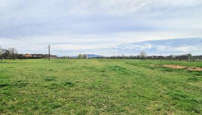 Terrain constructible - 1 175 m²