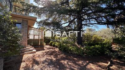 Maison - 222 m² - 5 pièces