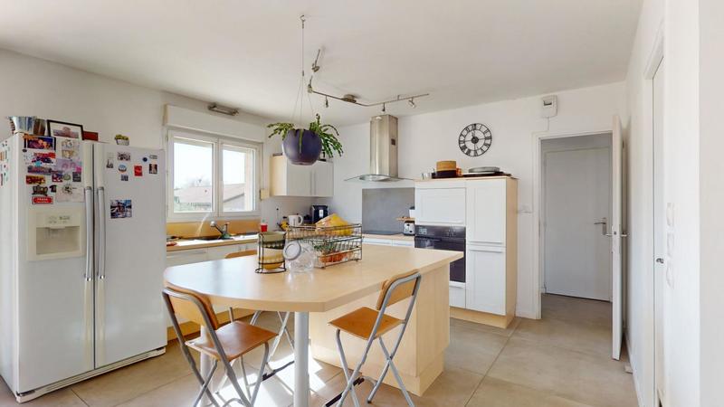 Maison - 202 m² - 7 pièces