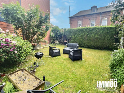 Maison traditionnelle - 143 m² - 6 pièces