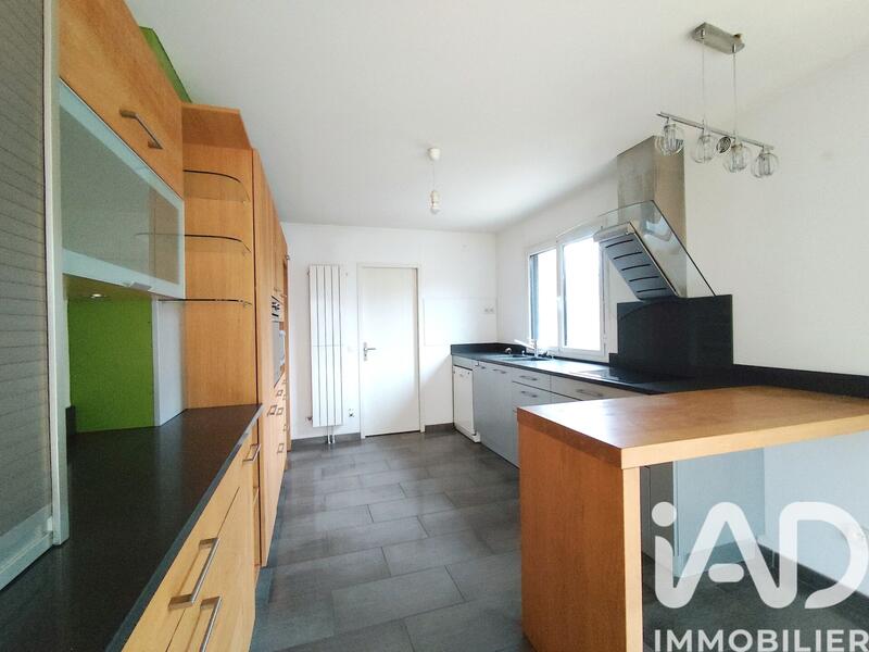 Maison - 189 m² - 6 pièces