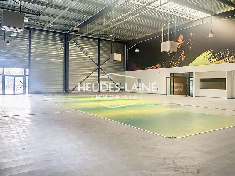 Entrepôt - 970 m²