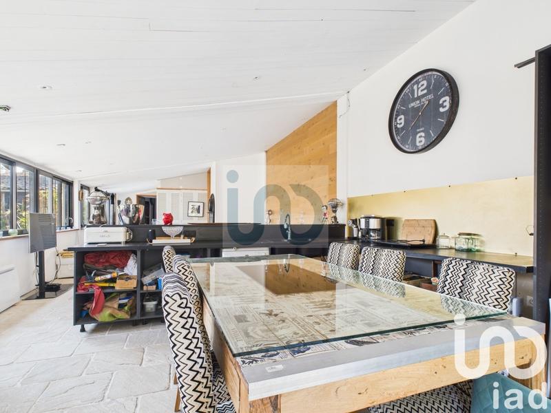 Maison - 400 m² - 15 pièces