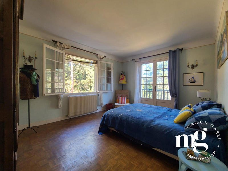 Maison ancienne - 250 m² - 9 pièces