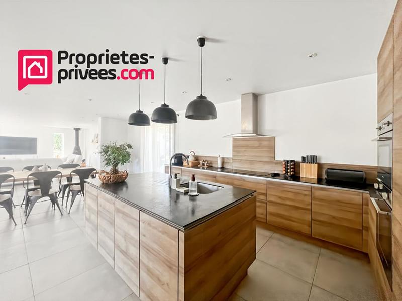 Maison - 160 m² - 6 pièces