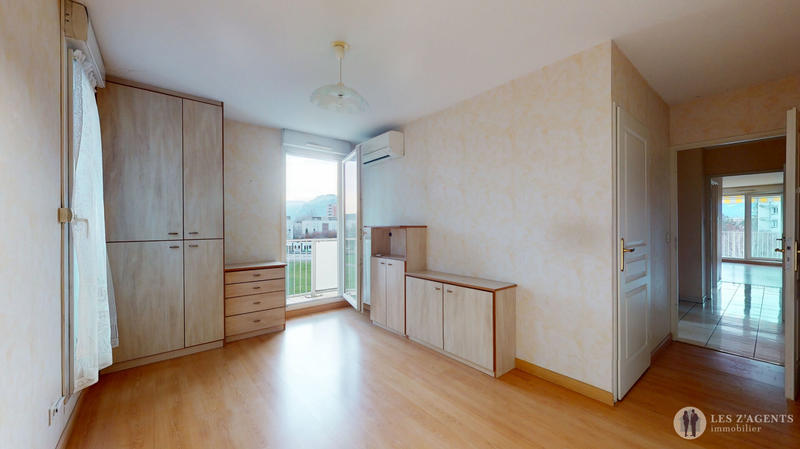 Appartement - 86 m² - 4 pièces