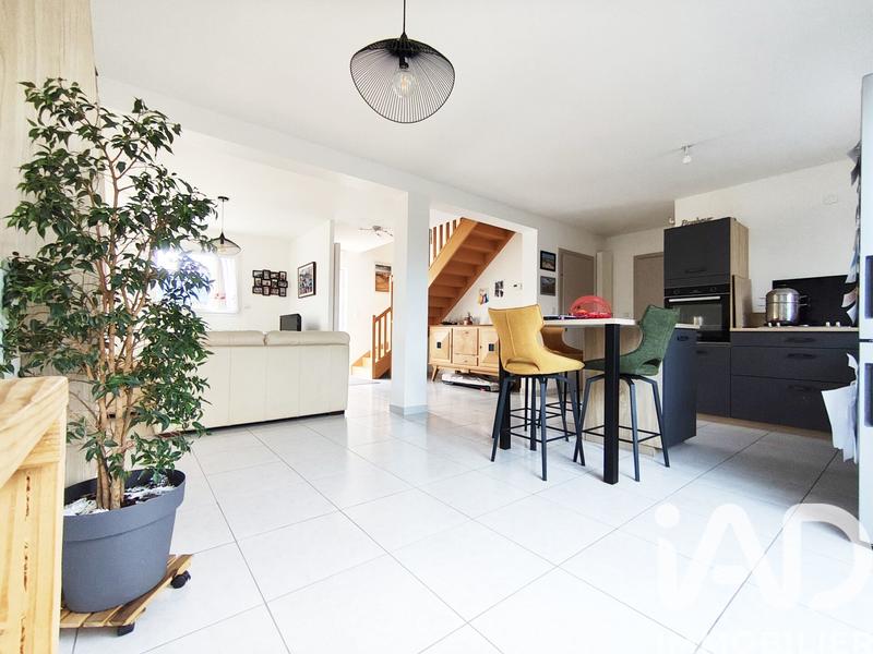 Maison - 90 m² - 6 pièces