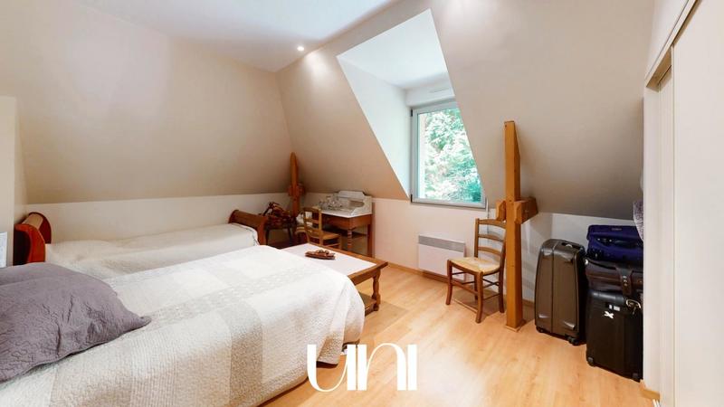 Maison - 264 m² - 8 pièces