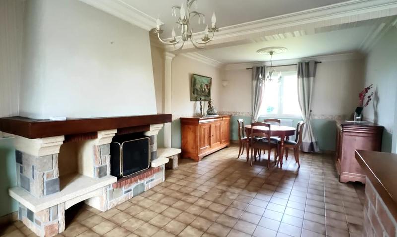 Maison - 90 m² - 4 pièces