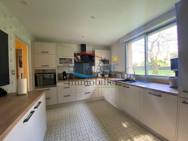 Maison traditionnelle - 128 m² - 6 pièces