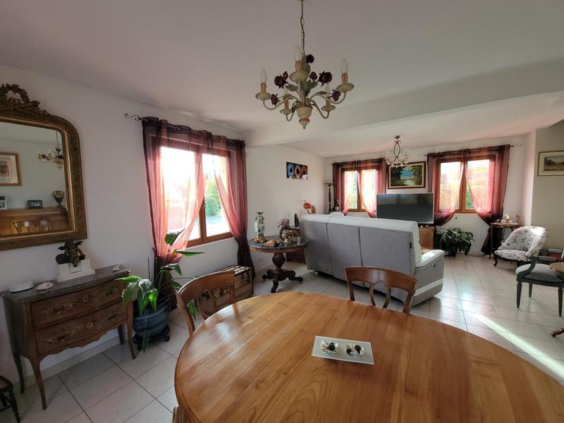 Maison - 142 m² - 5 pièces