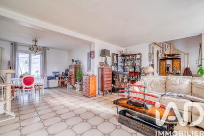 Maison - 167 m² - 7 pièces