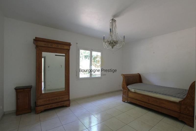 Propriété - 292 m² - 13 pièces