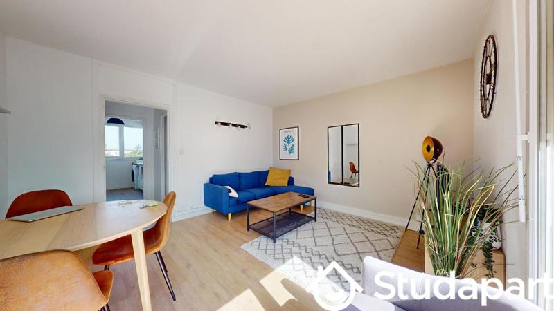 Chambre - 11 m² - 1 pièce