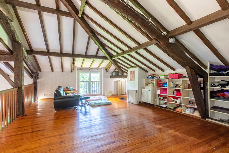 Maison - 265 m² - 7 pièces