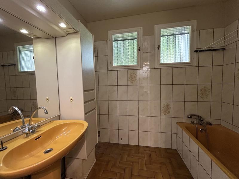 Maison - 142 m² - 5 pièces