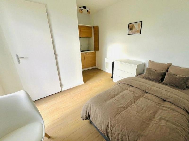 Studio - 15 m² - 1 pièce