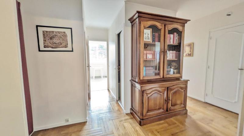 Appartement - 77 m² - 4 pièces