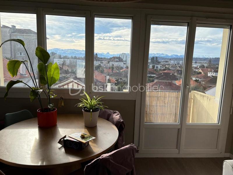 Appartement - 61 m² - 3 pièces