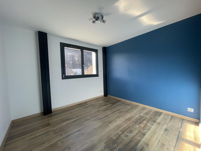 Maison contemporaine - 111 m² - 5 pièces