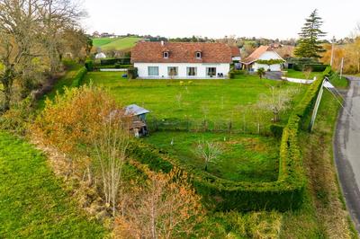 Maison - 200 m² - 6 pièces