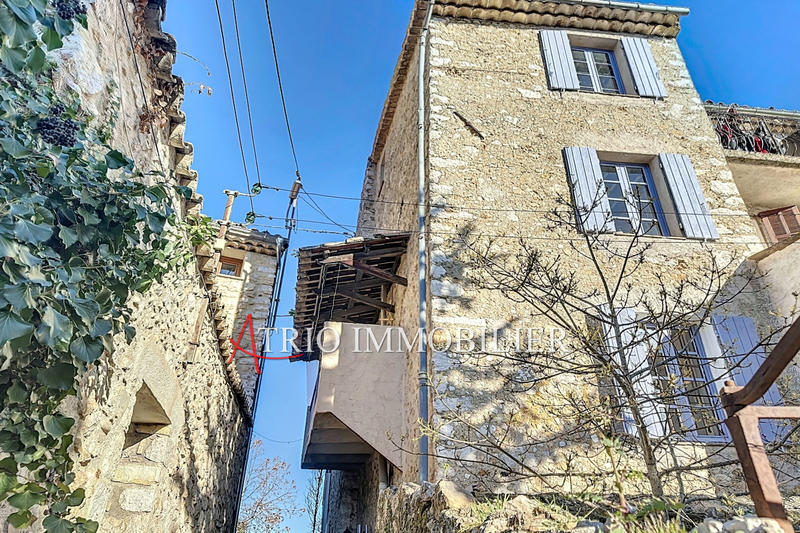 Maison de village - 90 m² - 5 pièces