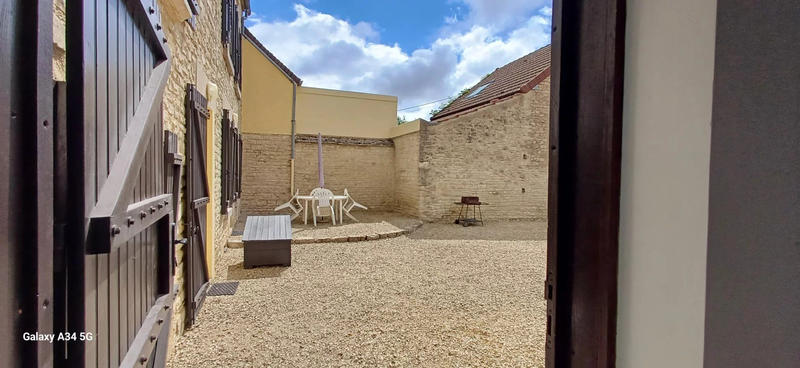 Maison traditionnelle - 122 m² - 7 pièces