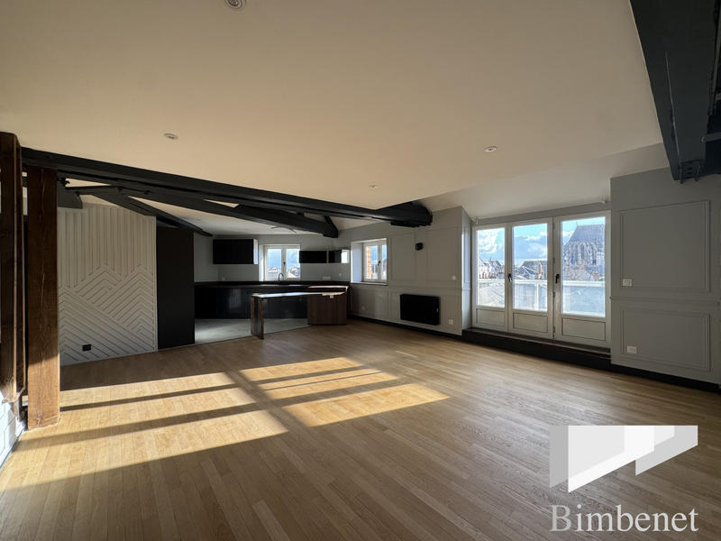 Duplex - 115 m² - 6 pièces