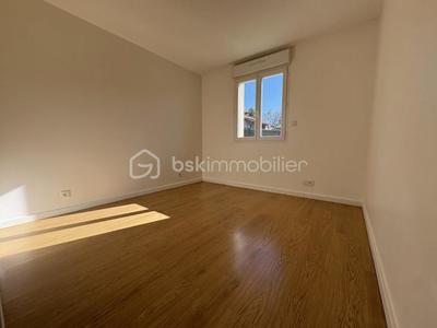 Maison - 144 m² - 5 pièces