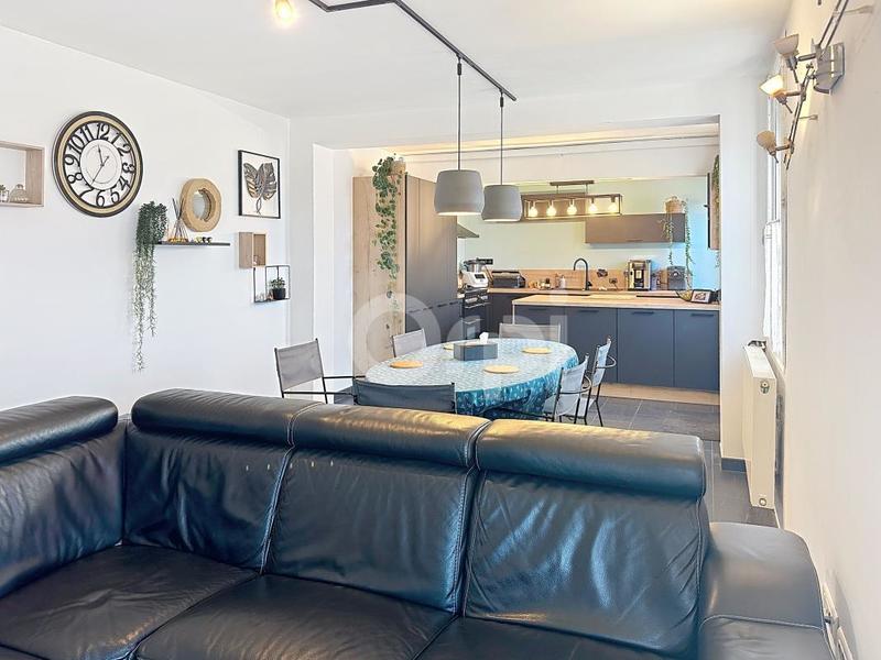 Maison - 138 m² - 6 pièces