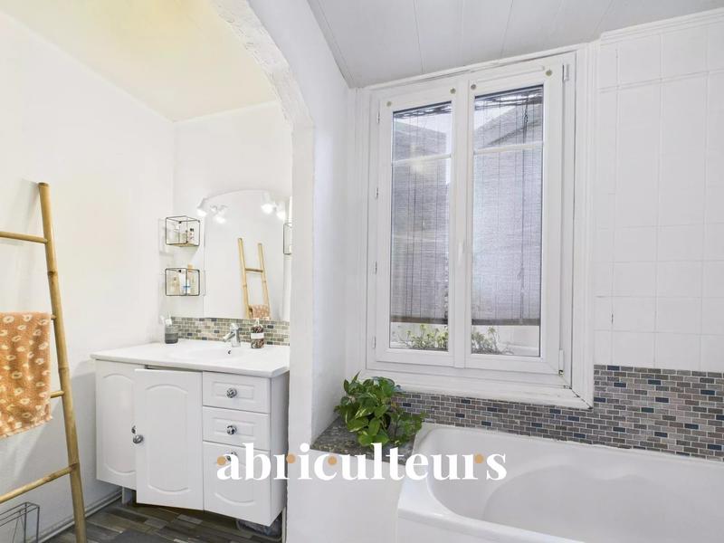 Maison - 158 m² - 7 pièces