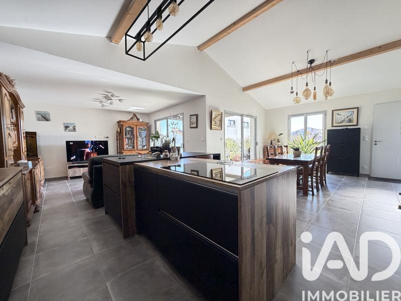 Maison - 100 m² - 4 pièces