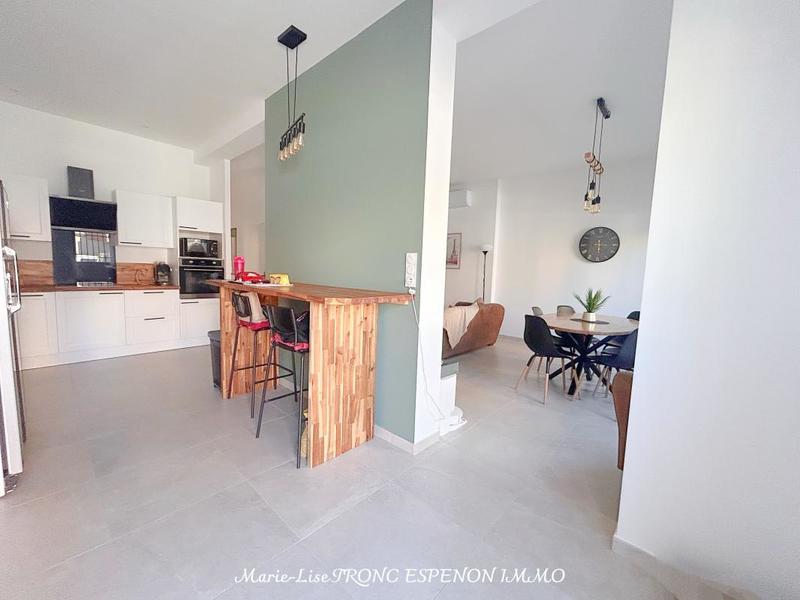 Appartement - 95 m² - 5 pièces