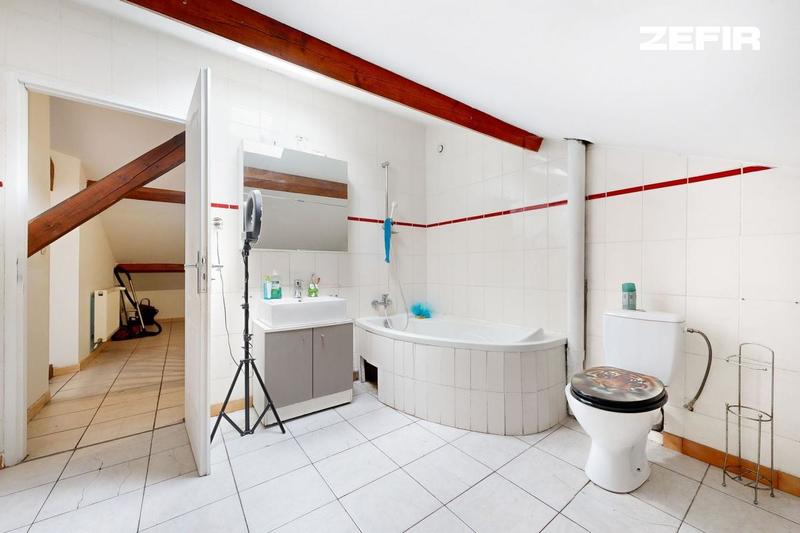 Maison - 177 m² - 2 pièces