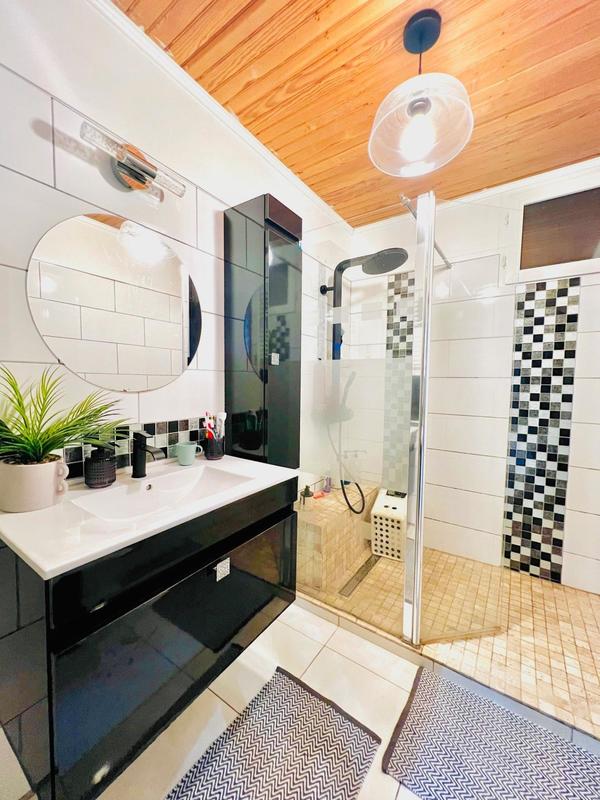 Appartement - 102 m² - 3 pièces